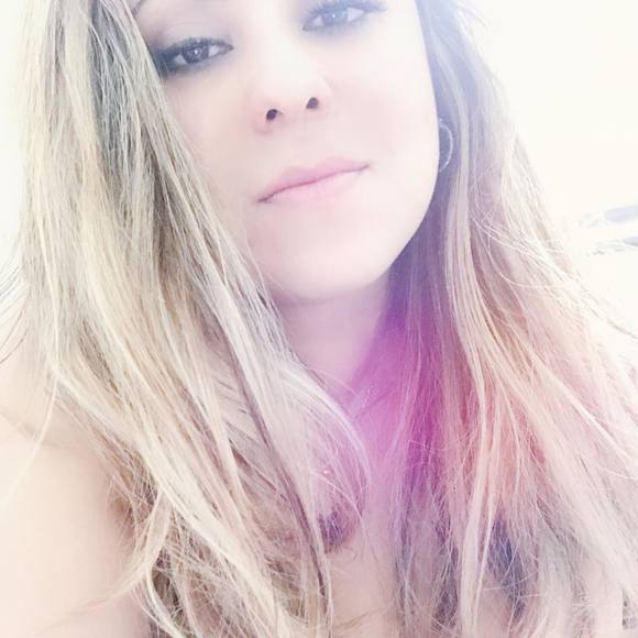 Meet your Posher, Sandy - Picture 1 of 1